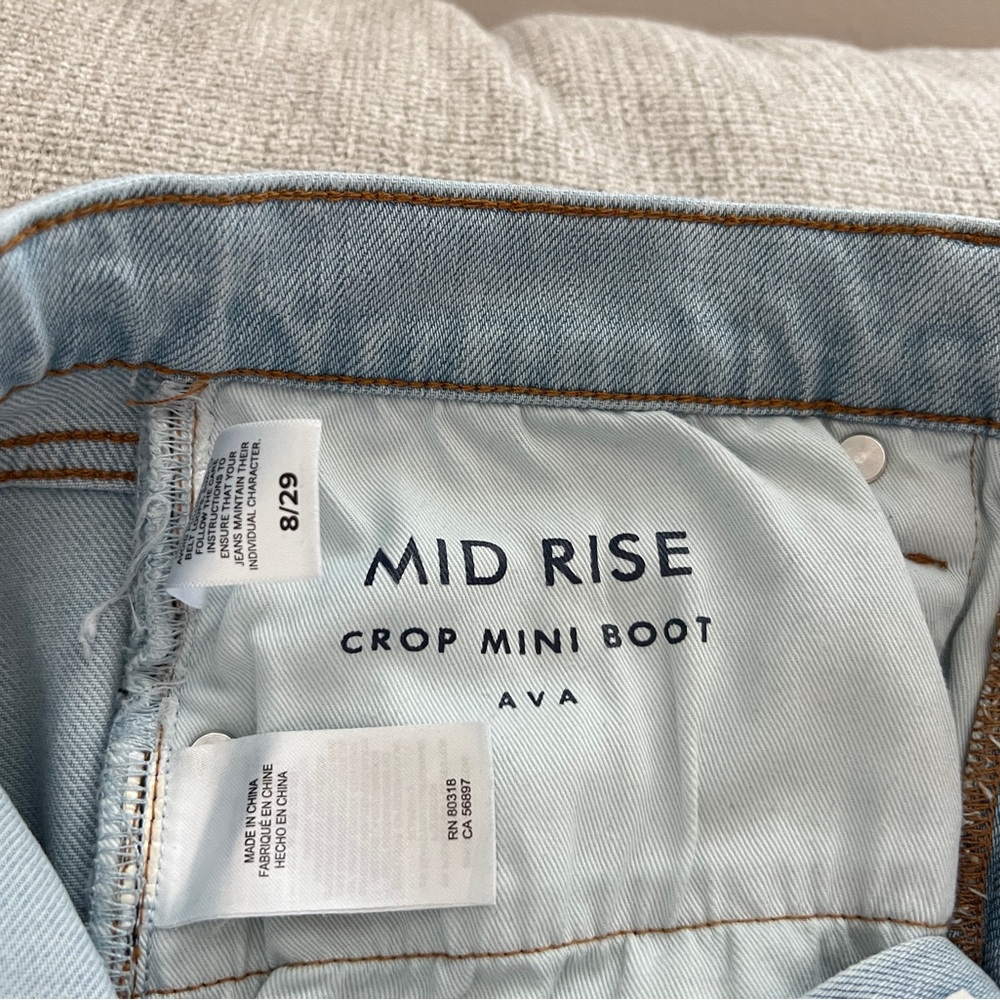 Lucky Brand Women's Mid Rise Ava Crop Mini Bootcut Jean with Daisy Embroidery